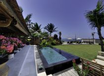 Villa Majapahit Maya, Suite nuptiale piscine et jardin